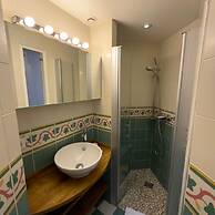Dreamy Rive Gauche Modern 2 Bed Apt in Paris