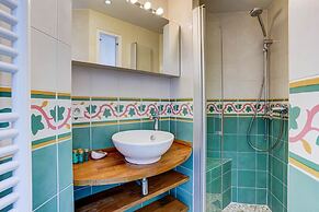 Dreamy Rive Gauche Modern 2 Bed Apt in Paris