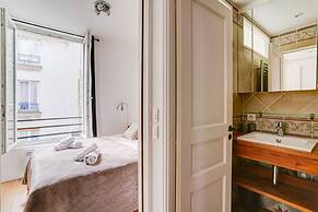 Aramis S Vres Modern 1 Bed Apt in Paris