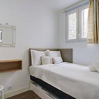 Bright Etoile Bright 2 bed Close to Eiffel Tower Arc the Triomphe et C