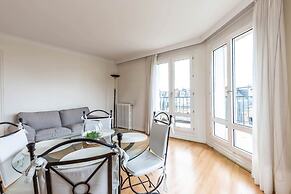 Amiral View Great 1 Bedroom Apartment in Paris