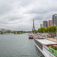 Amiral View Great 1 Bedroom Apartment in Paris