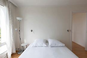 Amiral View Great 1 Bedroom Apartment in Paris