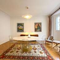 Chic Grenelle 3 Bedroom Apartment in Paris