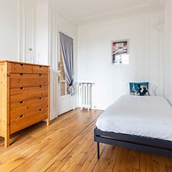 Zola Riverview Great 2 Bedroom in Paris