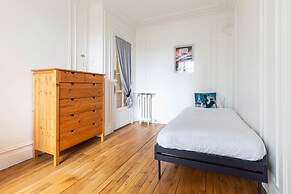 Zola Riverview Great 2 Bedroom in Paris