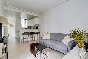 Secret Maillot Charming 1 Bed Apt in Paris