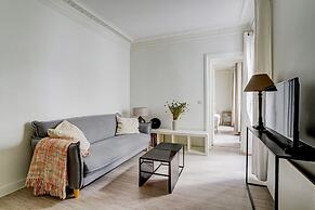 Secret Maillot Charming 1 Bed Apt in Paris