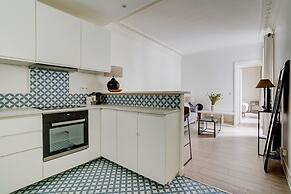 Secret Maillot Charming 1 Bed Apt in Paris
