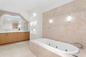 Sunset View Luxury 4 Bedrooms With Sauna