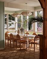 Portsea Paradise Pool and Tennis Court