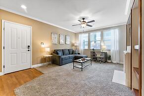 2BR Getaway Pool Gym Basketball Court Theater Access