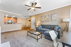 2BR Getaway Pool Gym Basketball Court Theater Access