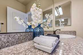 2BR Getaway Pool Gym Basketball Court Theater Access