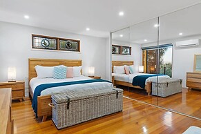 St Andrews Beach House Golf Course Views Spa Beach