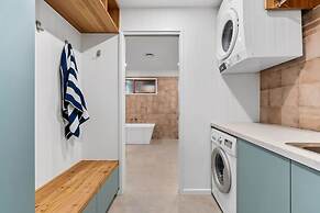 St Andrews Beach House Golf Course Views Spa Beach