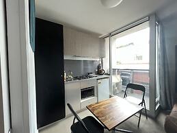 Prahran Convenience - Close to Everything