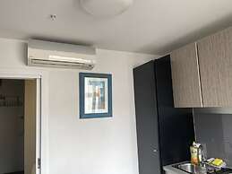 Prahran Convenience - Close to Everything