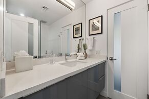 Casa del Sol- Modern Paradise w Pool and Casita