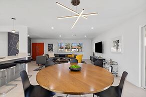 Casa del Sol- Modern Paradise w Pool and Casita