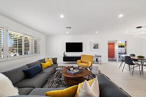 Casa del Sol- Modern Paradise w Pool and Casita