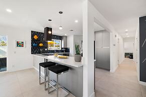 Casa del Sol- Modern Paradise w Pool and Casita