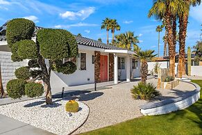 Casa del Sol- Modern Paradise w Pool and Casita