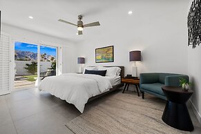 Casa del Sol- Modern Paradise w Pool and Casita