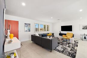 Casa del Sol- Modern Paradise w Pool and Casita