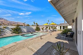 Casa del Sol- Modern Paradise w Pool and Casita