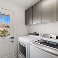 Casa del Sol- Modern Paradise w Pool and Casita