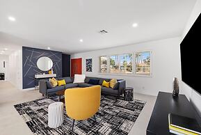 Casa del Sol- Modern Paradise w Pool and Casita