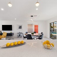 Casa del Sol- Modern Paradise w Pool and Casita