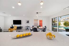 Casa del Sol- Modern Paradise w Pool and Casita