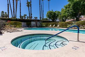 Desert Rose- Condo With Pool and Tennis Courts