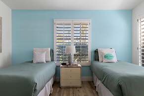 Desert Rose- Condo With Pool and Tennis Courts