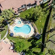 Desert Rose- Condo With Pool and Tennis Courts