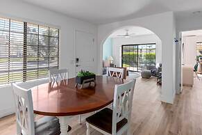 Desert Rose- Condo With Pool and Tennis Courts