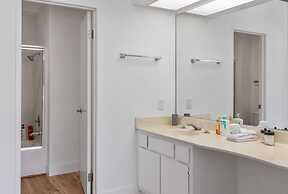 Desert Rose- Condo With Pool and Tennis Courts