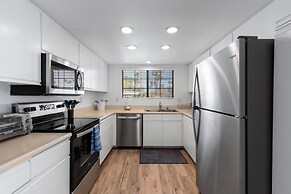 Desert Rose- Condo With Pool and Tennis Courts