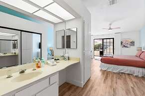 Desert Rose- Condo With Pool and Tennis Courts