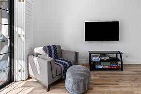 Desert Rose- Condo With Pool and Tennis Courts