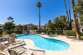 Desert Rose- Condo With Pool and Tennis Courts