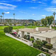 The Wells at Indian Wells - Free Golf Usage