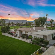 The Wells at Indian Wells - Free Golf Usage