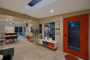 The Palms- Pool Jacuzzi and Pet Friendly