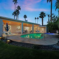 The Palms- Pool Jacuzzi and Pet Friendly