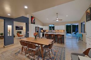 The Palms- Pool Jacuzzi and Pet Friendly