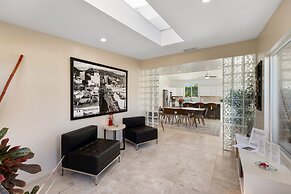 The Palms- Pool Jacuzzi and Pet Friendly