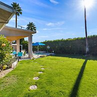 The Palms- Pool Jacuzzi and Pet Friendly